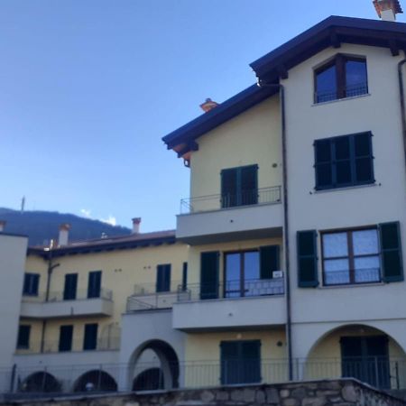 Residenza Michi Apartamento Gravedona Exterior foto